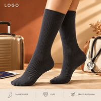 Chaussettes de compression de voyage en charbon de bois à texture côtelée fine, avec soutien du mollet, ajustement gradué, tableau de mesure, manchette plus large, bout plat, vérifiées