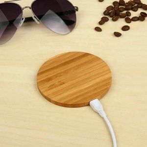 2025 Fast Bamboo 10W 7. <span class=keywords><strong>Chargeur</strong></span> sans fil à <span class=keywords><strong>induction</strong></span> en bois pour téléphones portables, appareils photo, montres intelligentes 5V/2A - Product Image 4