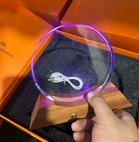Plaque de récompense en cristal lumineuse à LED avec gravure de logo personnalisée, rechargeable par USB, avec boîte cadeau pour cadeaux d'entreprise