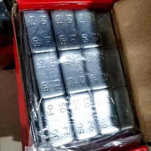 <span class=keywords><strong>Poids</strong></span> d'équilibrage adhésifs de 25 g avec ruban bleu pour l'équilibrage des pneus de <span class=keywords><strong>moto</strong></span>, de véhicule et de voiture - Product Image 3