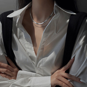 Collar Gargantilla de Cadena de Serpiente Chapado en Rodio para Mujer, Estilo Clásico en Capas, Joyería de Moda - Product Image 4