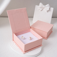 Boîte d'emballage pour bijoux rose, nouvelle boîte à rabat magnétique de style livre, couleur et logo personnalisés, boîte à bijoux en carton