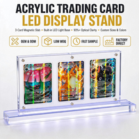 Support d'affichage magnétique personnalisé pour 3 cartes en acrylique avec base lumineuse LED, cadre pour cartes à collectionner TCG 35PT, étui rigide