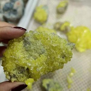 Vente en gros <span class=keywords><strong>de</strong></span> haute qualité, <span class=keywords><strong>pierre</strong></span> en minéraux, jaune brut, carter naturelle, vente en gros - Product Image 5