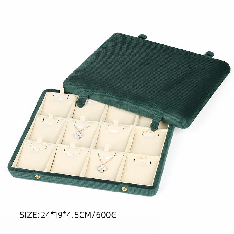 ถาดจี้สีเขียว