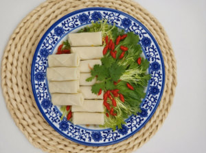 Vente en gros Rouleaux de printemps aux légumes chinois congelés IQF <span class=keywords><strong>Dim</strong></span> <span class=keywords><strong>Sum</strong></span> croustillant dans une boîte pour enfants - Product Image 5