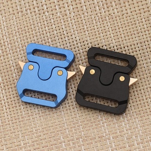 Venta caliente hebilla de liberación rápida mosquetón de aluminio Clip gancho mochila hebillas de liberación táctica - Product Image 3