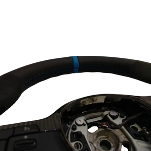 Volante Deportivo de Cuero de Tres Radios ZEKU de Alta Calidad que Define Tu <span class=keywords><strong>Ritual</strong></span> de Conducción - Product Image 4