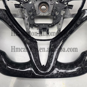 Volant de voiture en fibre de carbone forgée perforée avec bande en cuir pour Honda Civic 8ème génération – Qualité garantie - Product Image 6