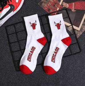 Calzini Sportivi Personalizzati con Logo, Design Cartoon, Alta Elasticità, Bianco e Nero, per Basket - Product Image 5