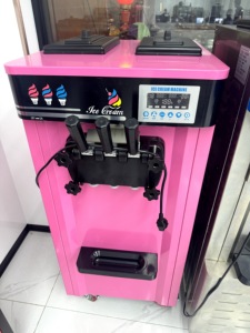 Machine à glace molle automatique à 3 saveurs, machine à glace de table, machine à glace commerciale - Product Image 4