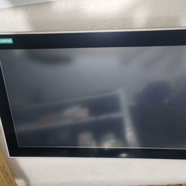 6AV7231-0EA21-0BA0 SIMATIC IPC377G Panel PC PLC