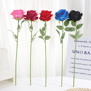 Rose artificielle en velours, branche unique, toucher naturel, décoration pour la Saint-Valentin, mariage, maison - Product Image 1