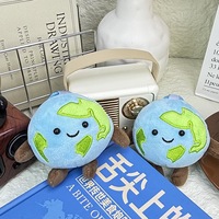 Porte-clés en peluche tendance en forme de Terre, adorable poupée planète, breloque de sac douce, mini globe pendentif de dessin animé pour sacs à dos, clés de voiture et cadeaux quotidiens