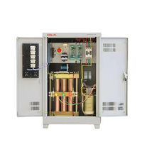Estabilizador de Voltaje Electrónico Trifásico Serie SBW DBW de 6 KVA, Tipo Gabinete de CA, Pantalla LED/LCD, 220V para Uso en SVC, Precio de Fábrica