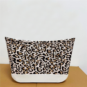Sac fourre-tout de plage personnalisé pour femme, motif <span class=keywords><strong>camouflage</strong></span> imprimé à la demande, en caoutchouc, sac de voyage en EVA, sacs à main style Croc - Product Image 4