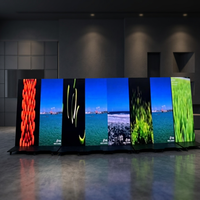 Écran LED pliable à trois volets pour installation extérieure permanente, étanche IP65, luminosité 7000 cd, 178 °   Support mural pour angle de vision réglable