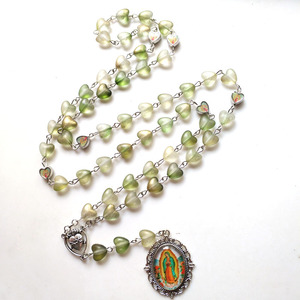 Collana Rosario con Perline in Lega Rosa, Ciondoli a Cuore Rosa, Grani dei Sette Dolori, Miracolosi Cuori della Vergine Maria per Bambine Cattoliche - Product Image 6