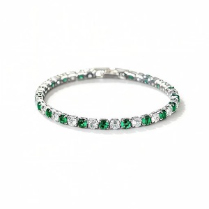 Pulsera de Cadena de Tenis con Dije de Corazón Cuadrado con Incrustaciones de Circonitas, Chapada en Plata sobre Latón Brillante de Lujo, Joyería de Boda para Mujer - Product Image 1
