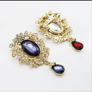Direct Factory Sale Europeu American Fashion Water Drop Pendant Broche Pin <span class=keywords><strong>DIY</strong></span> Acessórios para Liga de Vestido de Casamento Infantil - Product Image 1
