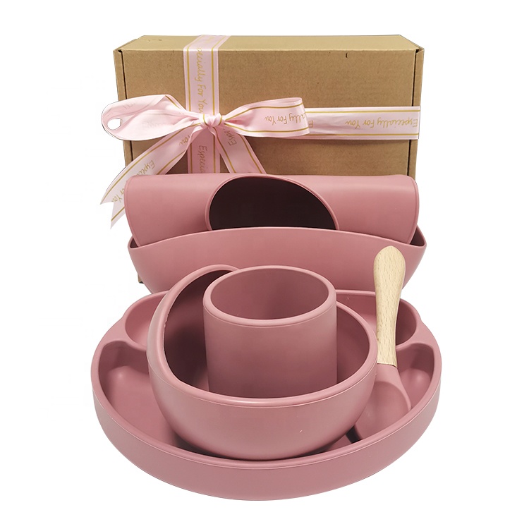 2022 Лидер продаж на Amazon, рождественский подарок, детские столовые приборы 5 шт., силиконовый набор для кормления, чаша на присоске, детские нагрудники, оптовая продажа, коробка под заказ