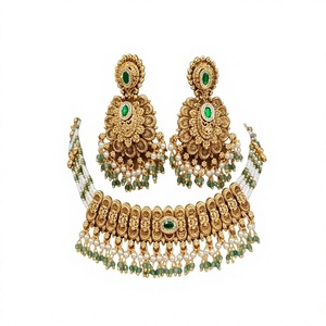 Ensemble collier et boucles d'oreilles en alliage plaqué or sans défaut avec pierres taille émeraude et perles, bijoux de mariage vintage pour femmes - Product Image 2