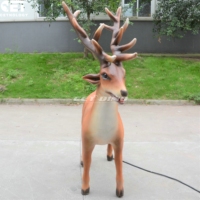 Modèle de cerf Sika animatronique réaliste de Zigong pour la vente en gros, utilisation en intérieur/extérieur dans les parcs d'aventure, les aéroports, les écoles, la décoration des jardins