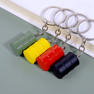 Porte-clés Turbo Baril de Pétrole 3D en Gros, Porte-clés Mousqueton Métallique Tendance pour Promotion Station-Service avec Impression UV, Bonne Disponibilité - Product Image 3