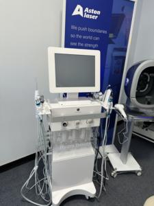 Mesin kecantikan hidroterapi multifungsi pabrik OEM ODM peralatan hidrodermabrasi Aquafacial untuk perawatan kulit dalam - Product Image 2