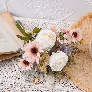 Ode To The Wind – Bouquet de roses et de marguerites artificielles en tissu tissé en plastique, décoration de mariage, accessoires de photographie CF02029 - Product Image 1