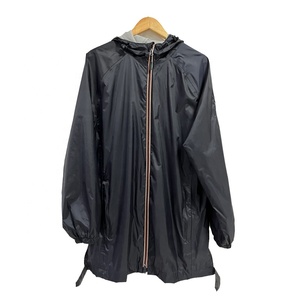Chaqueta de lluvia de invierno para <span class=keywords><strong>hombre</strong></span> de diseño personalizado <span class=keywords><strong>con</strong></span> <span class=keywords><strong>forro</strong></span> <span class=keywords><strong>polar</strong></span> y cuello levantado impermeable para exteriores - Product Image 1