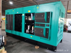 Générateur triphasé avec moteur 3 phases 500 kVA 400 kVA 300 kVA 200 kVA 100 kW 200 kW 300 kW 400 kW - Product Image 1