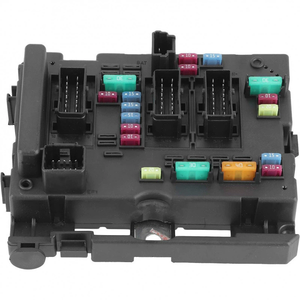 Le fusible 9657608580 convient à Dongfeng Peugeot - Product Image 1