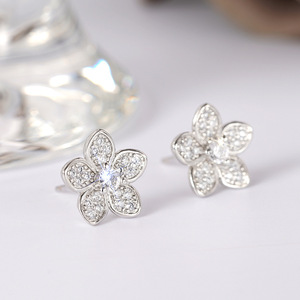 Set di Gioielli Floreali con Fiori di Ciliegio, Orecchini, Anello e Collana per Donne, Accessori Eleganti e alla Moda - Product Image 2