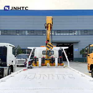 Camión de auxilio ligero de Sinotruck HOWO 4X2 del precio de fábrica con la grúa telescópica del auge del brazo de 8 toneladas para la elevación del coche/del autobús en venta - Product Image 4