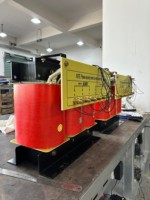 Transformateur 220V 230V 380V 400V 50Hz 60Hz à enroulement en cuivre avec affichage de la tension d'entrée et de sortie