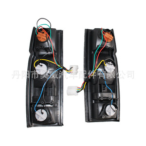 Luces Traseras para Nissan Pickup D21 84-95 B6555-25G60 con Arnés de Cableado - Product Image 3