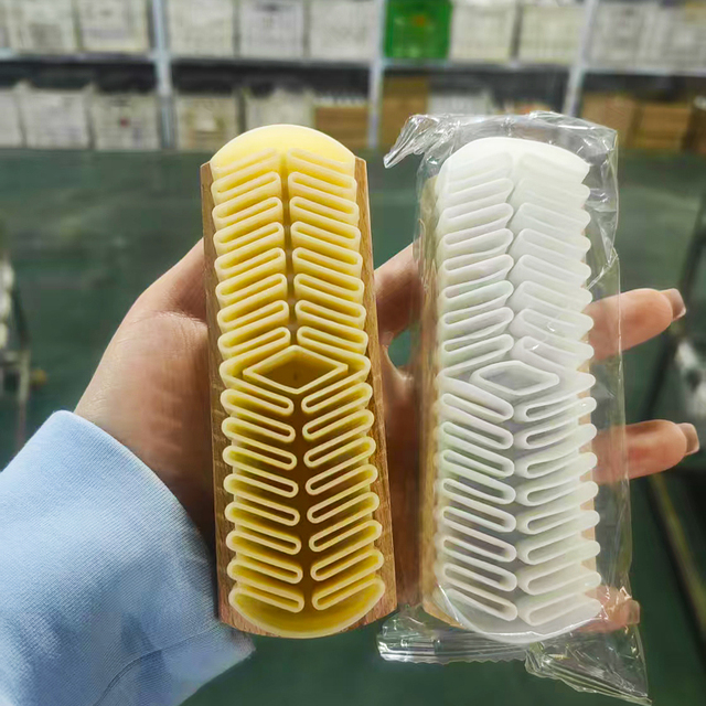 Shoe Cleaner Suede Shoe Brush Eraser,Suede & Nubuck Clean Brush Kit With Wooden Handle  Restorer Natural Soft Rubber Crepe
