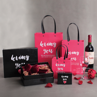 Sacs en papier blanc de luxe personnalisés avec logo imprimé en gros, sacs en papier pour boutique de détail, sacs cadeaux avec votre propre logo