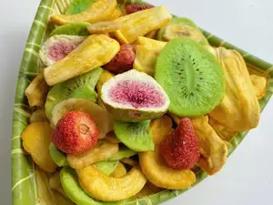 Snack sani frutta secca frutta e verdura di fascia alta cibo verdure miste patatine