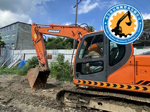 Excavadora usada en buen estado Doosan DX200 DX225 Máquina de construcción de segunda mano Excavadoras a la venta - Product Image 3