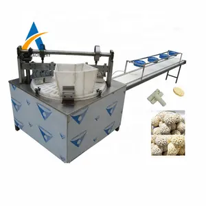 Kommerzielle automatische Reiskugelformmaschine rotierender Typ knuspige gepolsterte Reiskuchen-Bälle-Herstellungsmaschine