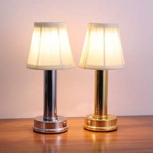 Lampadario di lusso apparecchi di illuminazione neri Lampe De Chevet lampada moderna Da Tavolo Led Home Decor soggiorno camera Da letto illuminazione - Product Image 1