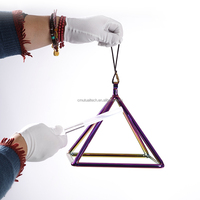 Vente en gros de pyramides chantantes en cristal Sound Theray, instruments de guérison sonore des chakras personnalisés, dispositif de méditation en quartz