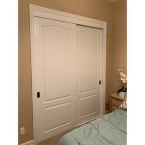 Trắng đúc thiết kế bằng gỗ 2 bảng điều khiển lõi rỗng bỏ qua cửa tủ quần áo trượt cho nhà ở - Product Image 6