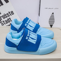 Chaussures de sport décontractées et confortables à boucle auto-agrippante, antidérapantes, respirantes, de style athlétique, fabriquées par un professionnel