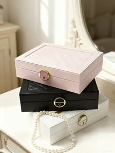 กล่องใส่เครื่องประดับหนัง PU แบบพกพา หรูหรา ทันสมัย ทำมือ พร้อมกุญแจล็อค  สำหรับใส่สร้อยคอ ต่างหู นาฬิกา รูปทรงสี่เหลี่ยมผืนผ้า - Product Image 3