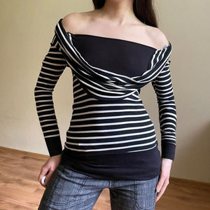 เสื้อยืดแขนยาวลายทางสไตล์ INS แต่งเลเยอร์ คอวีทรงเข้ารูปสำหรับผู้หญิง - Product Image 2