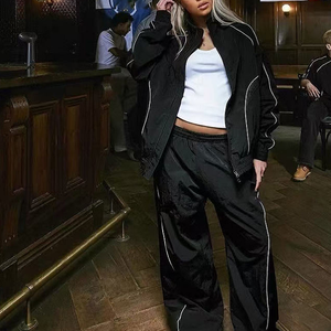 Custom OEM Windbreaker Set Jogger Nylon Windbreaker Reflective Tracksuit for Men - Product Image 2