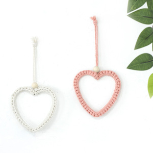 จี้เชือกฝ้ายรูปหัวใจสีมาการอง ของตกแต่งบ้าน ของขวัญสำหรับทุกเพศ - Product Image 2